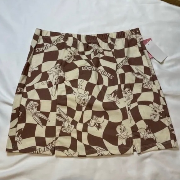 NWT Looney Tunes Women's Graphic Print Mini Checked Brown Skirt VARIOUS SIZES - Picture 1 of 6